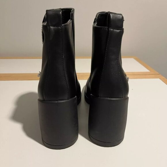 Topshop Square Toe Chelsea Boots Faux Leather  US10 - Picture 7 of 7